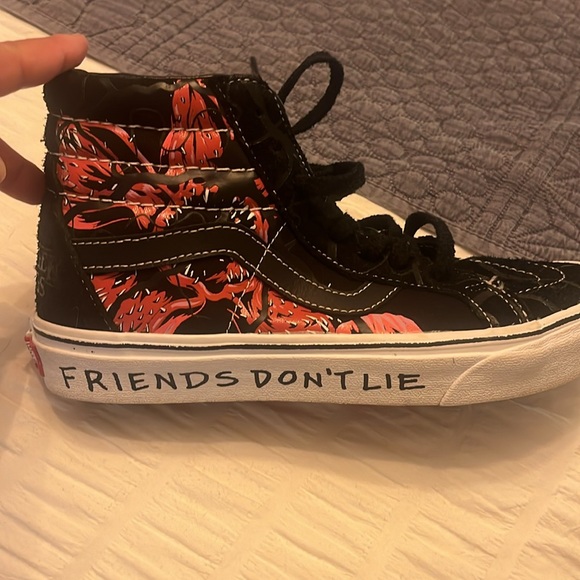 Vans Stranger Things Hi-Tops - Picture 6 of 9